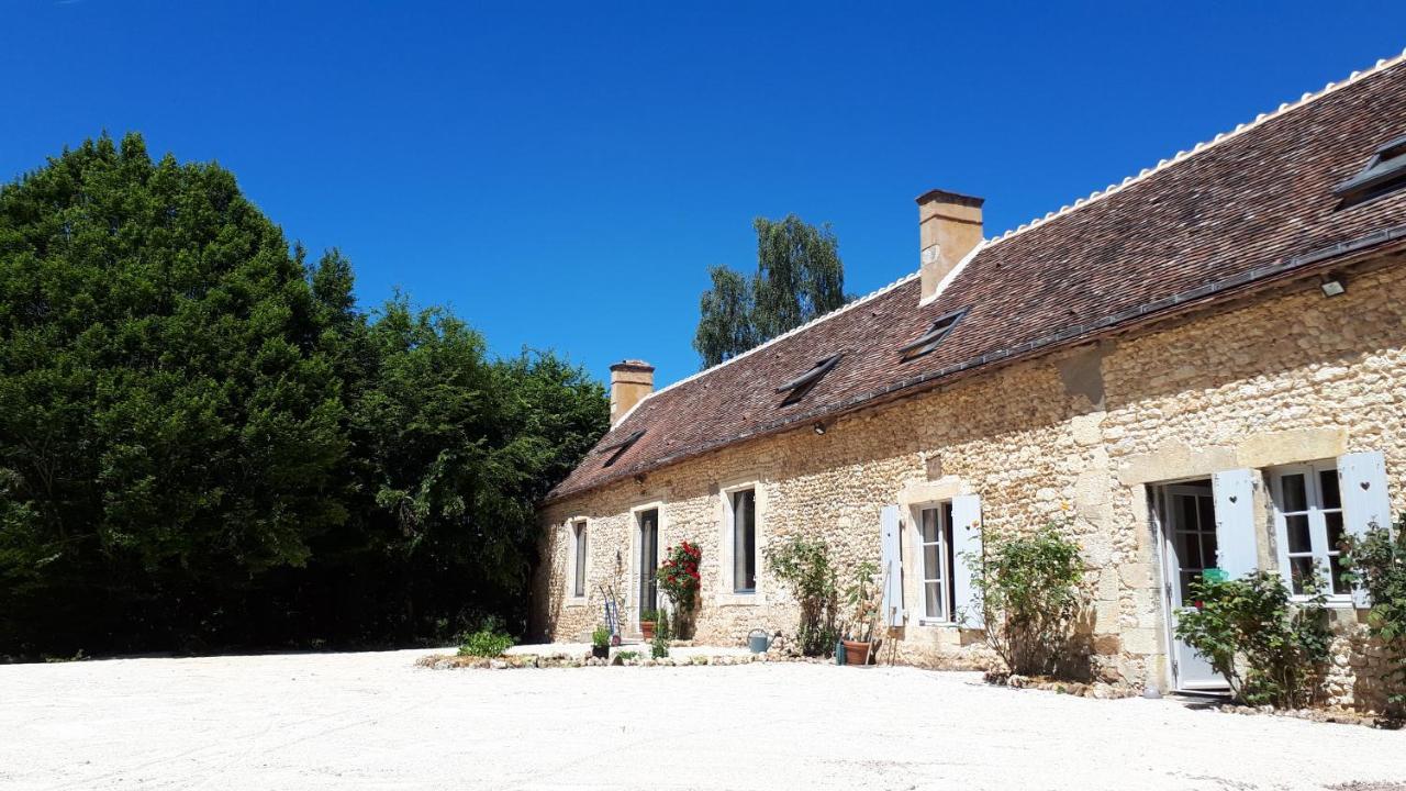 Hotel La Planque à Bellou-le-Trichard Extérieur photo