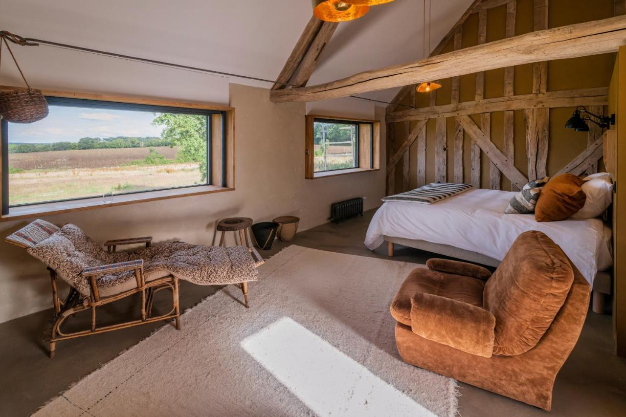 Hotel La Planque à Bellou-le-Trichard Extérieur photo