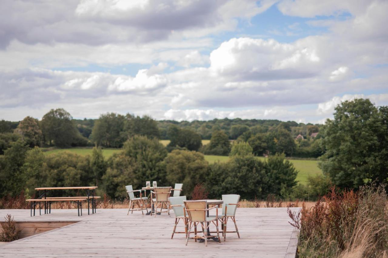 Hotel La Planque à Bellou-le-Trichard Extérieur photo
